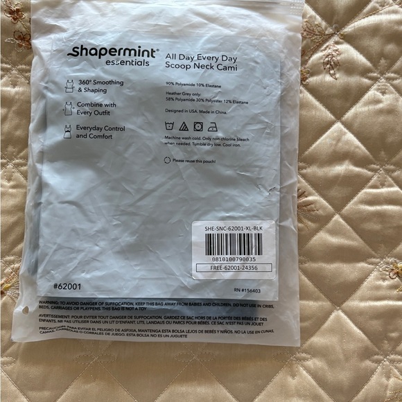 Shapermint Essentials Black Scoop Neck Cami Size XL - Picture 3 of 3